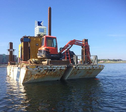 Barge autoélévatrice